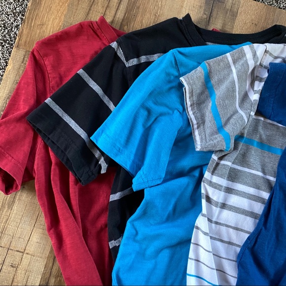 7med 1 small T-shirt bundle - Picture 2 of 9